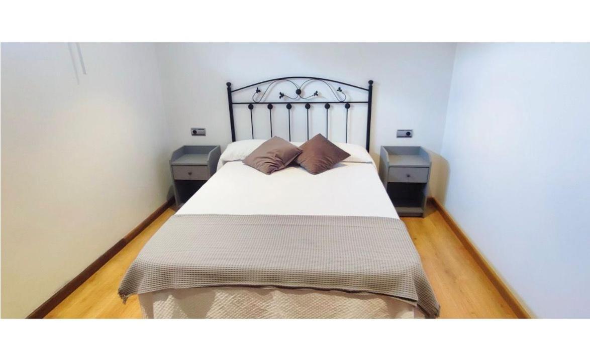 Acogedor Atico Cerca Del Mar By Bebalmy Apartment О Грове Екстериор снимка