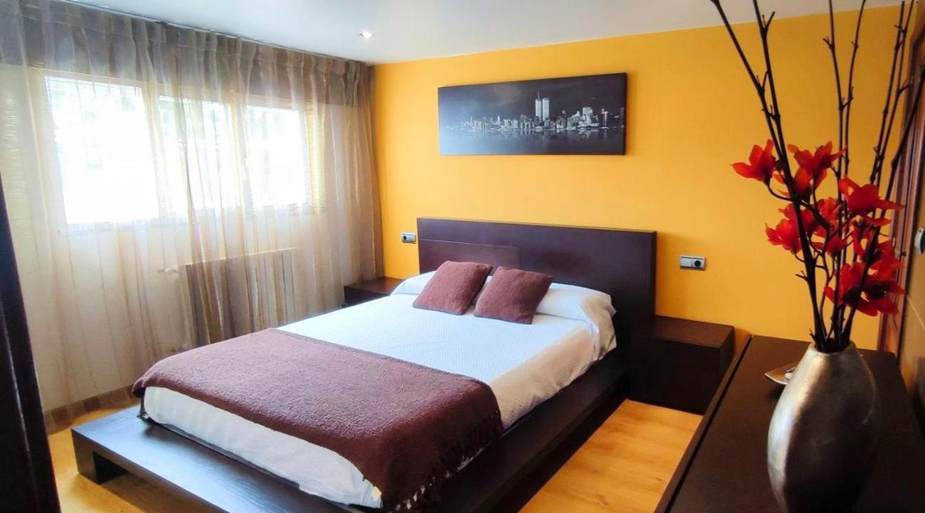 Acogedor Atico Cerca Del Mar By Bebalmy Apartment О Грове Екстериор снимка