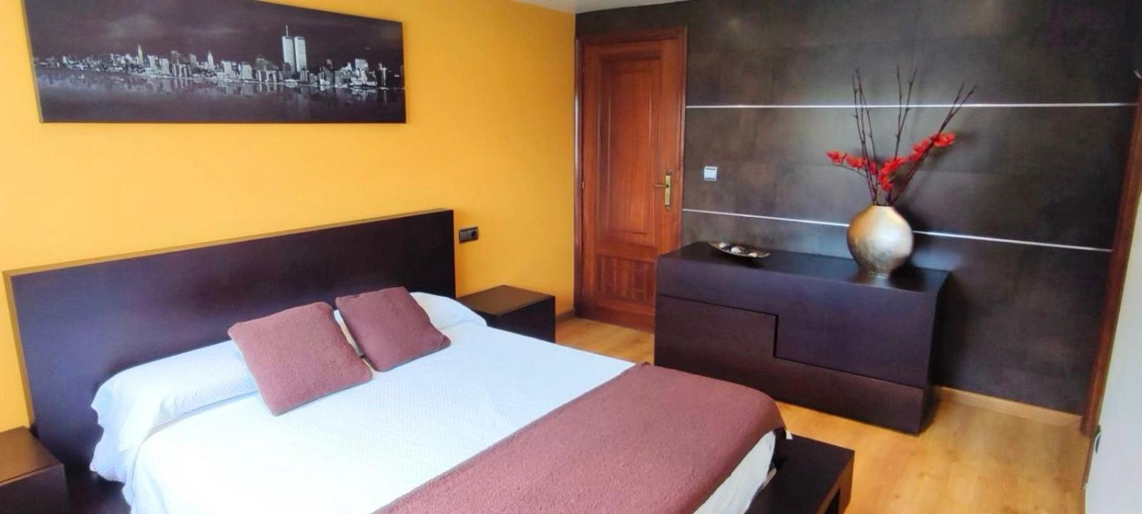 Acogedor Atico Cerca Del Mar By Bebalmy Apartment О Грове Екстериор снимка